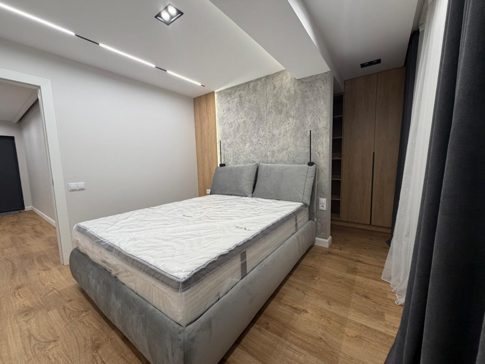 Apartament 3 camere, nou, Terasă 22 mp, zona Vivo-Metro
