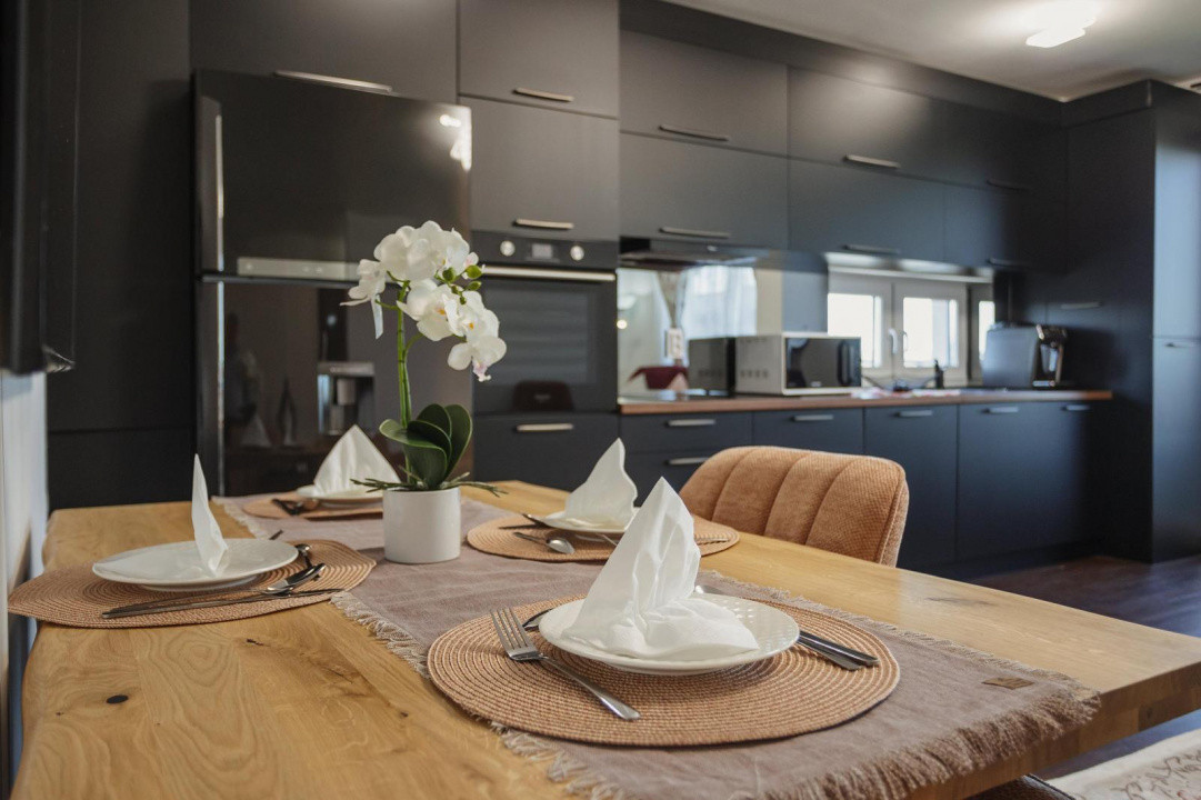 Apartament de 3 camere,2 bai , Priveliste , Complex Grand Park!