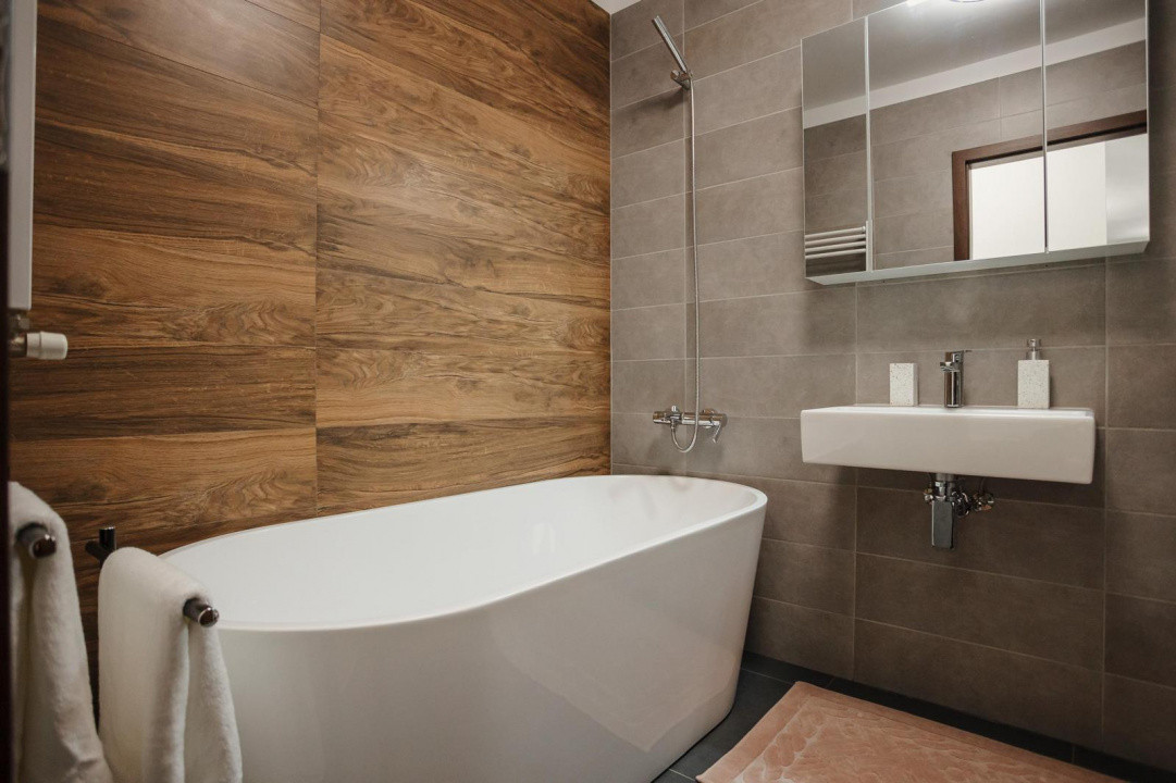 Apartament de 3 camere,2 bai , Priveliste , Complex Grand Park!