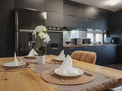 Apartament de 3 camere,2 bai , Priveliste , Complex Grand Park!