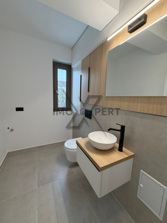 Apartament 3 camere , et intermediar, parcare, cartier Borhanci