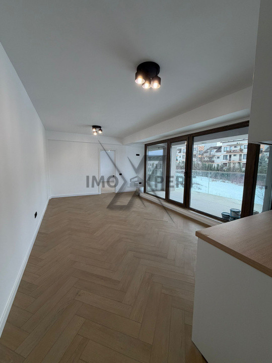 Apartament 3 camere , et intermediar, parcare, cartier Borhanci