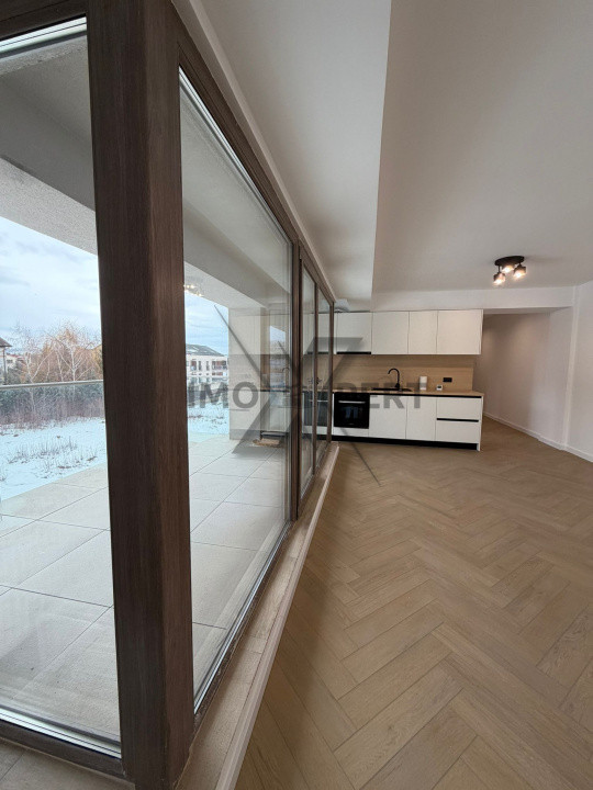 Apartament 3 camere , et intermediar, parcare, cartier Borhanci