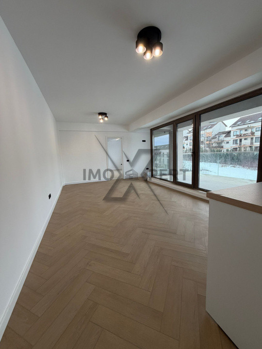 Apartament 3 camere , et intermediar, parcare, cartier Borhanci