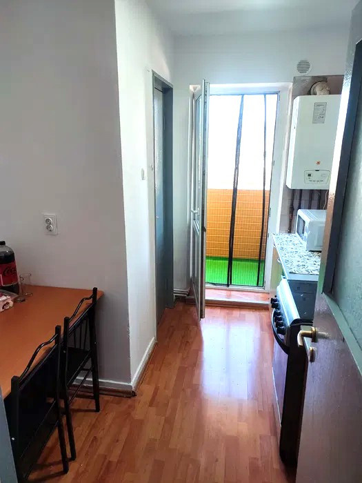 Apartament 2 camere decomandat, zona Primaverii