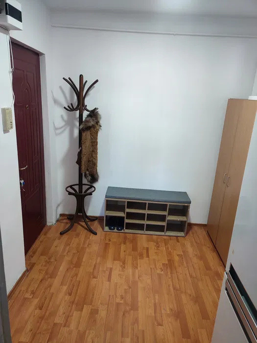 Apartament 2 camere decomandat, zona Primaverii