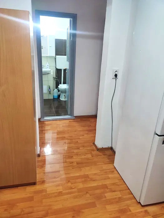 Apartament 2 camere decomandat, zona Primaverii
