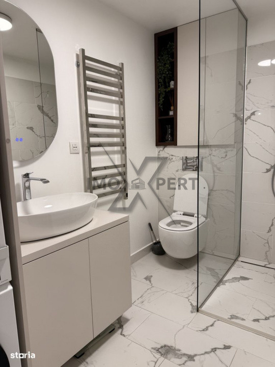 Apartament 4 camere, parcare, zona semicentrala