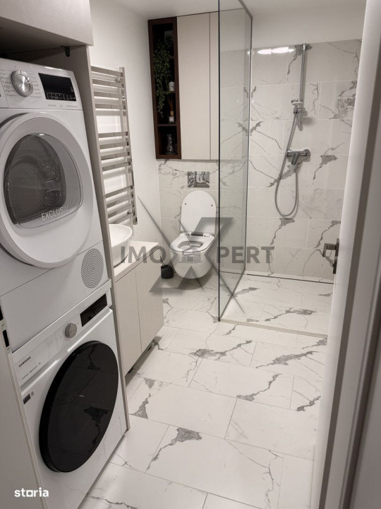 Apartament 4 camere, parcare, zona semicentrala