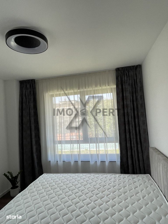 Apartament 4 camere, parcare, zona semicentrala