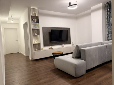 Apartament 4 camere, parcare, zona semicentrala
