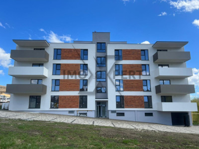 Apartament 3 camere, 70mp, bloc nou  Iris