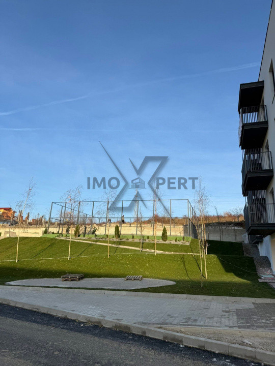 Apartament cu o camere, etaj 1 , parcare, zona Regal 