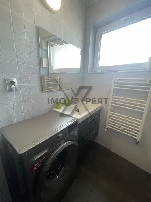 Apartament de 2 camere, bloc nou, parcare, zona Semicentrala!