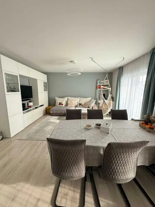 Apartament 2 camere, complet mobilat și utilat, loc de parcare inclus