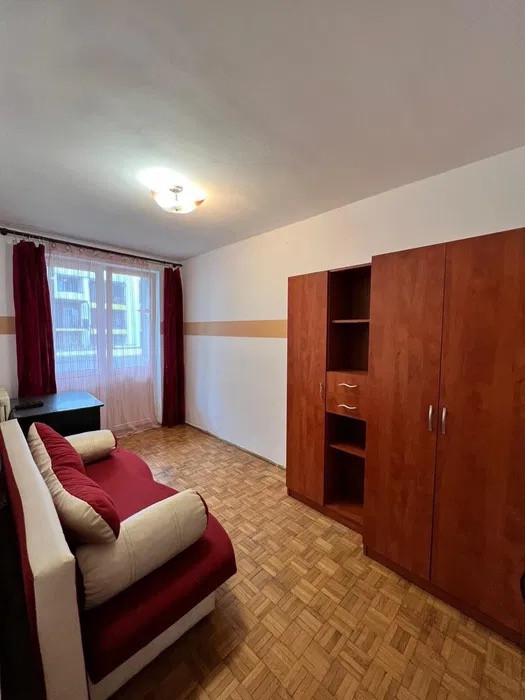 Apartament Piata Abator - 3 camere decomandat 