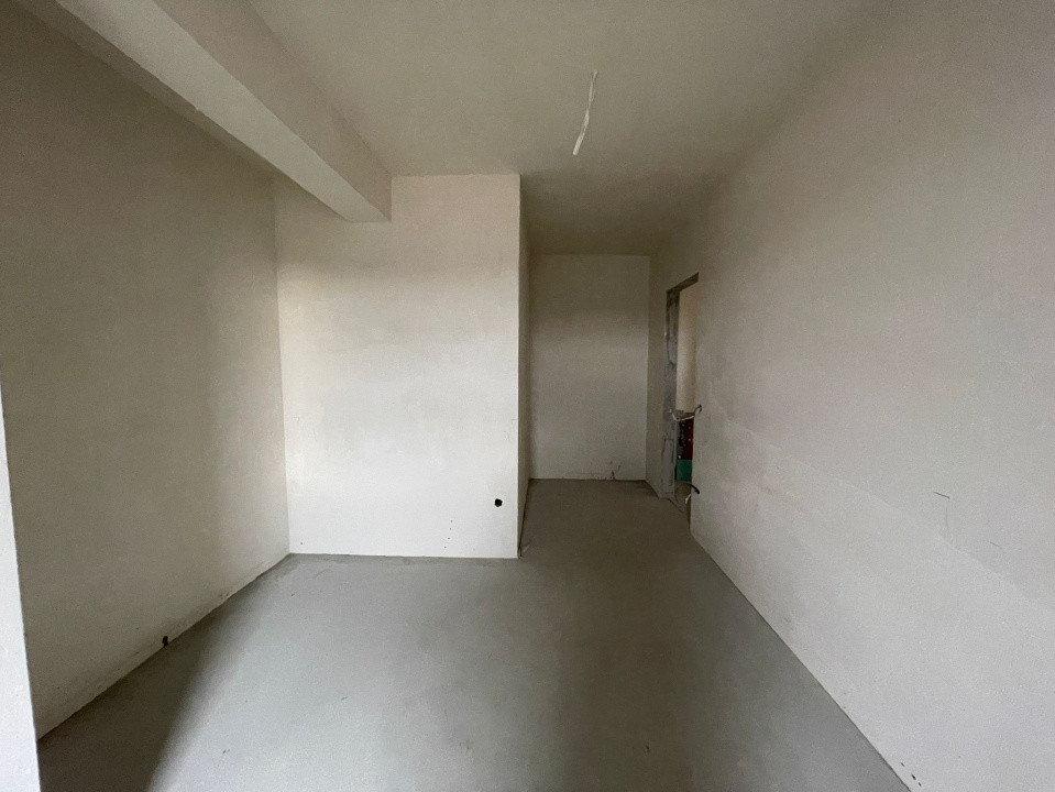 Apartament cu 3 camere în zona Baciu Regal 