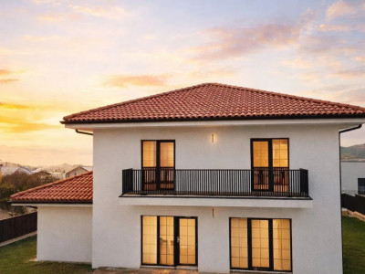 CASĂ NOUĂ CU GARAJ, 120 MP, CHINTENI