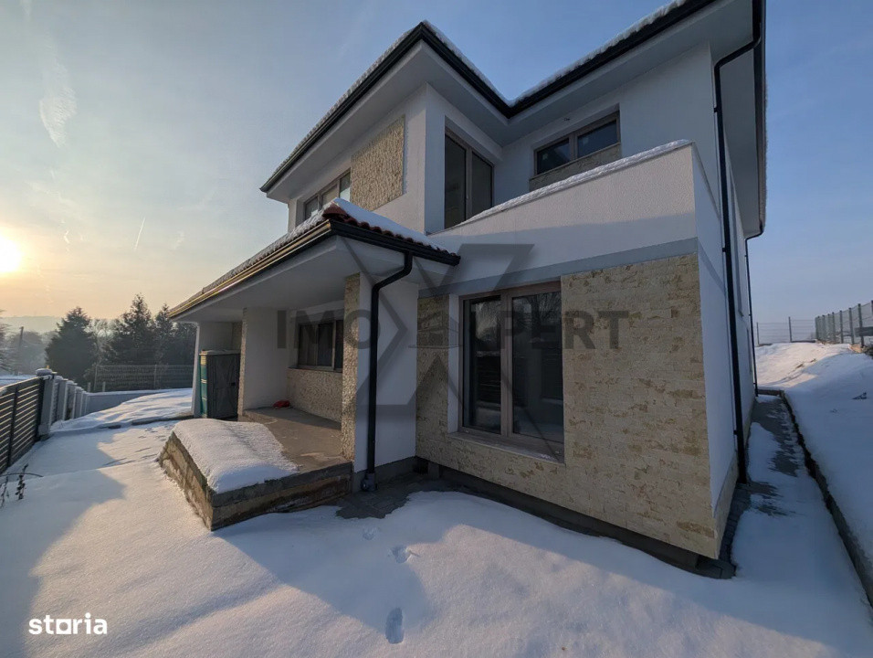 Casă individuală,  Baciu SunGarden, 822 mp teren!