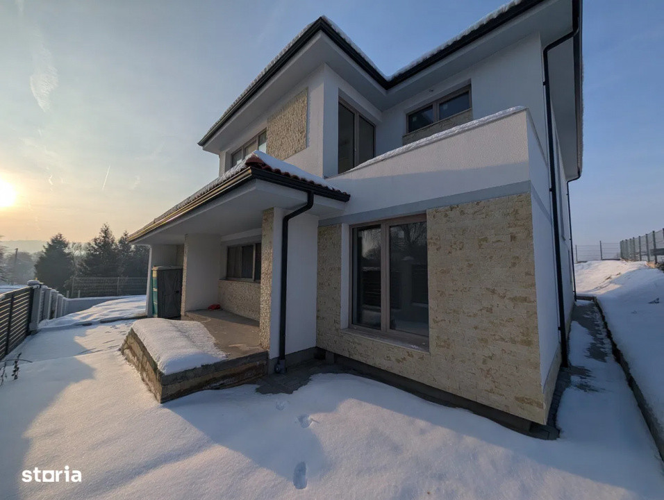 Casă individuală,  Baciu SunGarden, 822 mp teren!