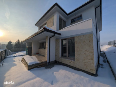 Casă individuală,  Baciu SunGarden, 822 mp teren!