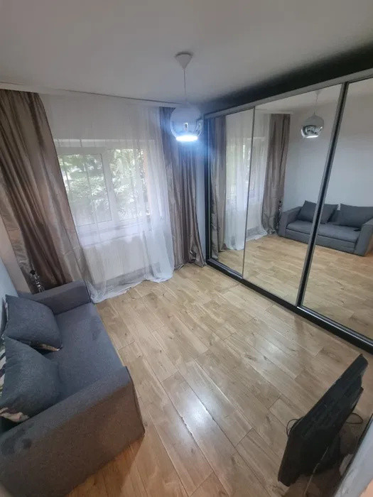 Apartament cu 3 camere decomandat, 68 mp utili, zona Marasti