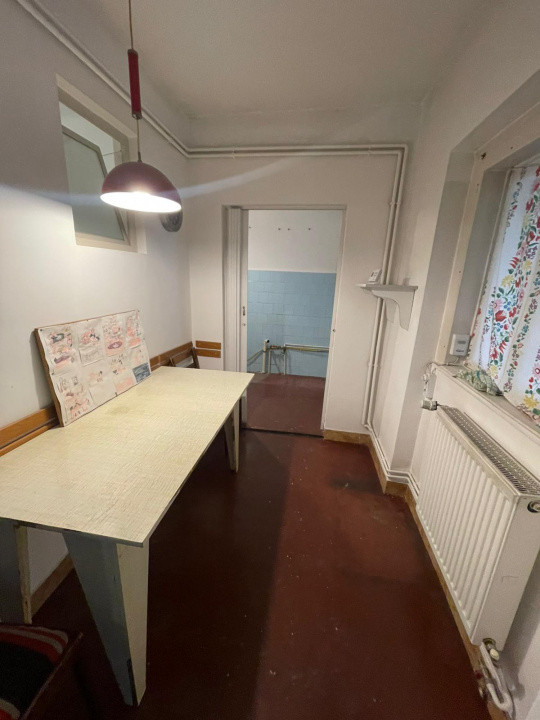Apartament In Vila, 3 camere, 2 bai , 83 m2 , Andrei Muresanu, Pasapoarte!