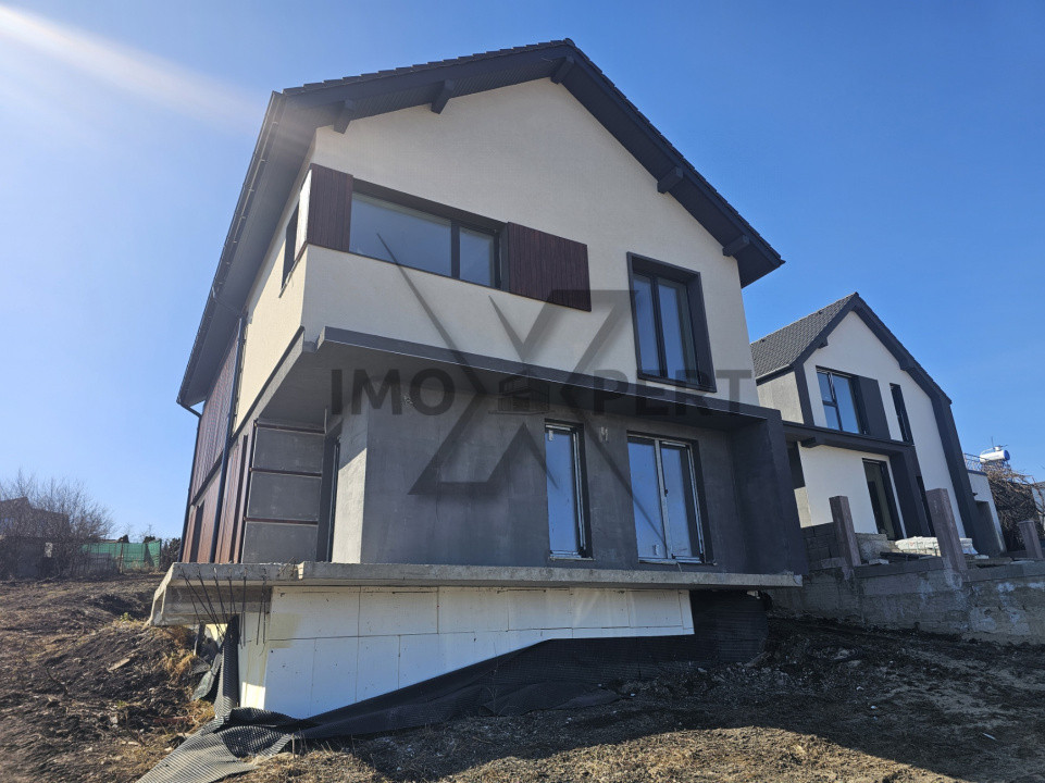  Casa individuala 136mp utili si 700 mp teren, zona strazii Ion Creanga  