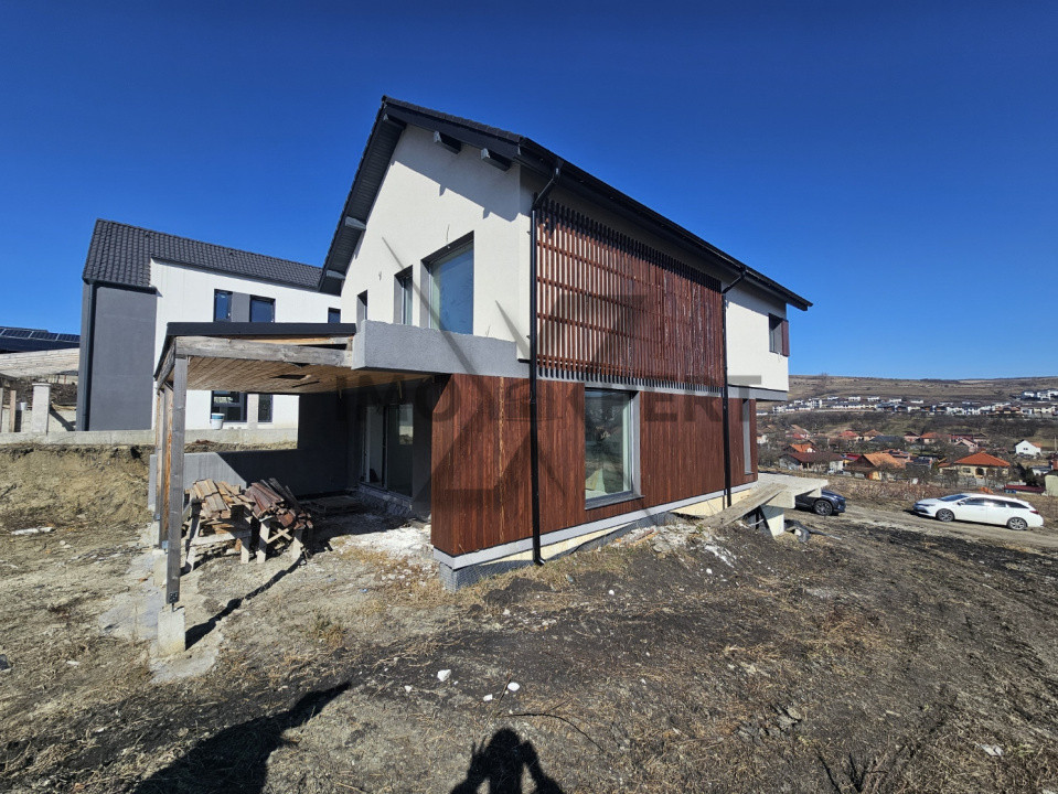  Casa individuala 136mp utili si 700 mp teren, zona strazii Ion Creanga  