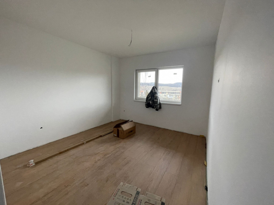 Apartament 3 camere | finisat | Baciu, zona Petron 