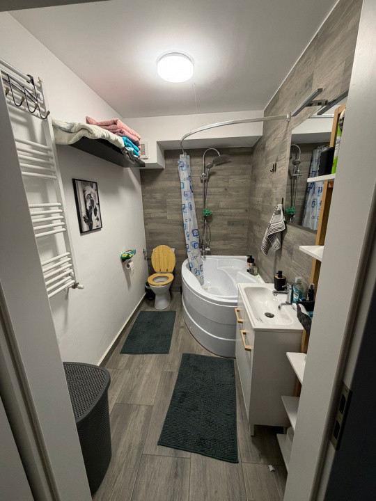 Apartmament 3 camere, parcare, Baciu Regal 