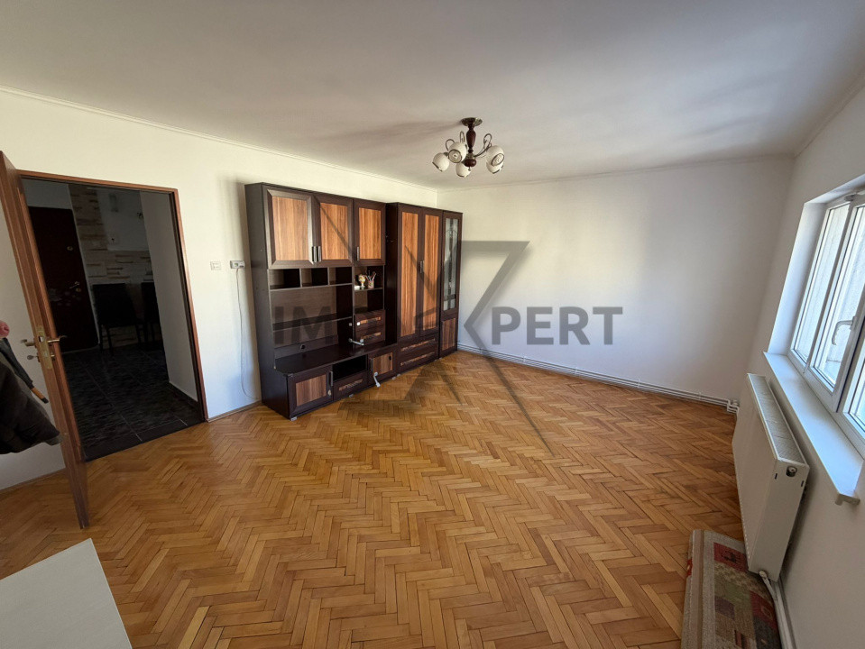 Apartament cu 3 camere deco 2 bai, et 5/8 calea Dorobantilor