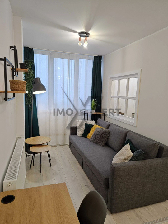 Garsoniera decomandata langa Iulius Mall