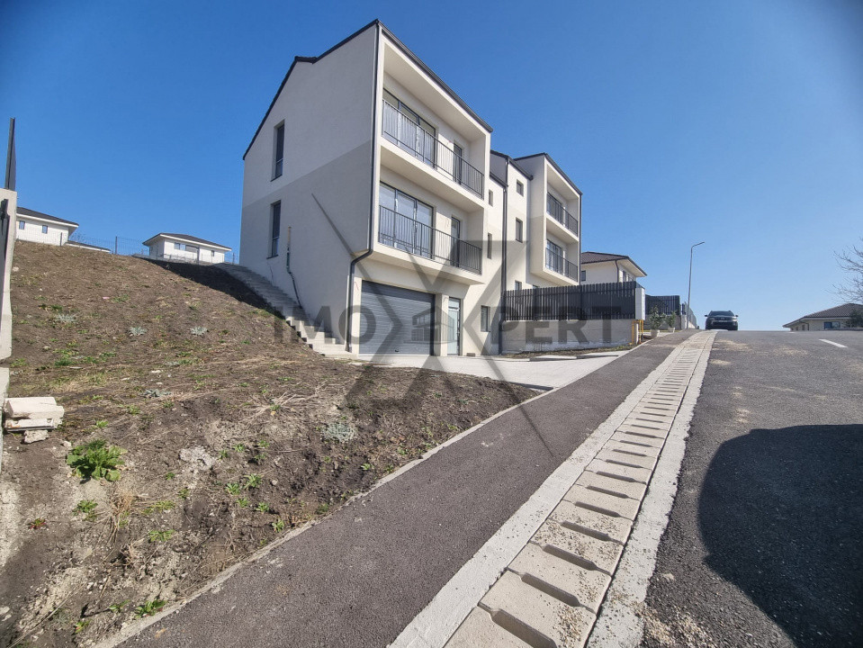 Duplex cu garaj si priveliste in Chinteni zona Profi