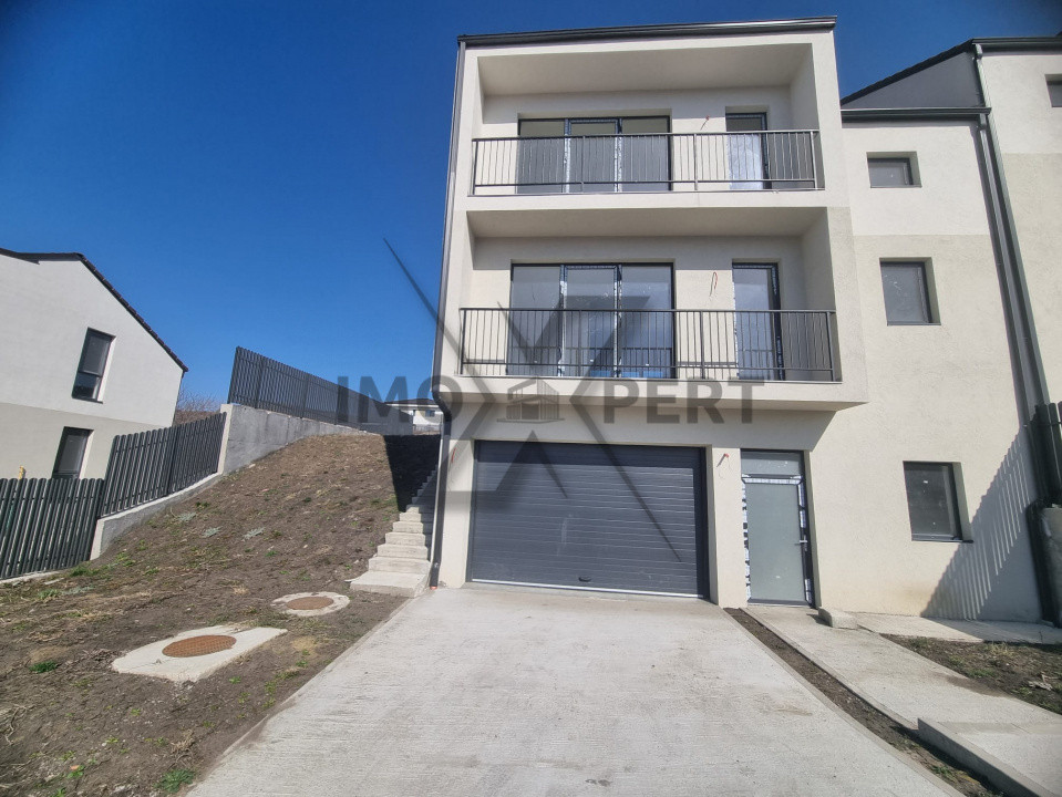 Duplex cu garaj si priveliste in Chinteni zona Profi
