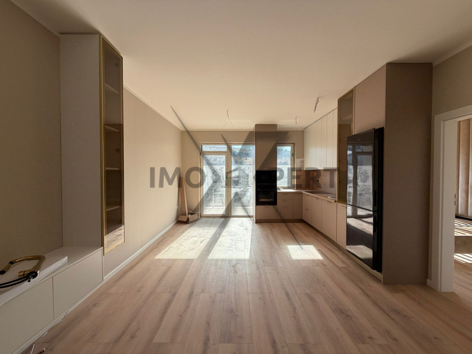 Apartament 2 camere la cheie, zona Vivo 