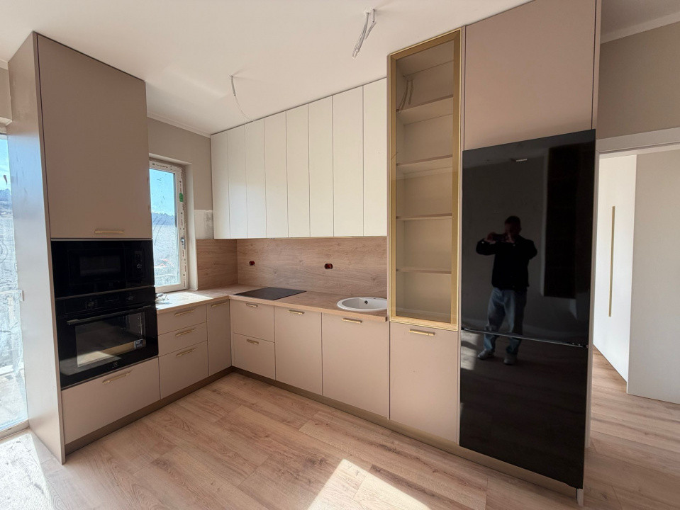 Apartament 2 camere la cheie, zona Vivo 
