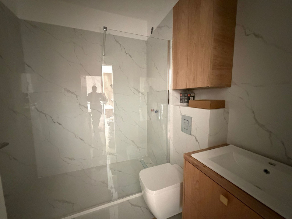 Apartament 2 camere la cheie, zona Vivo 