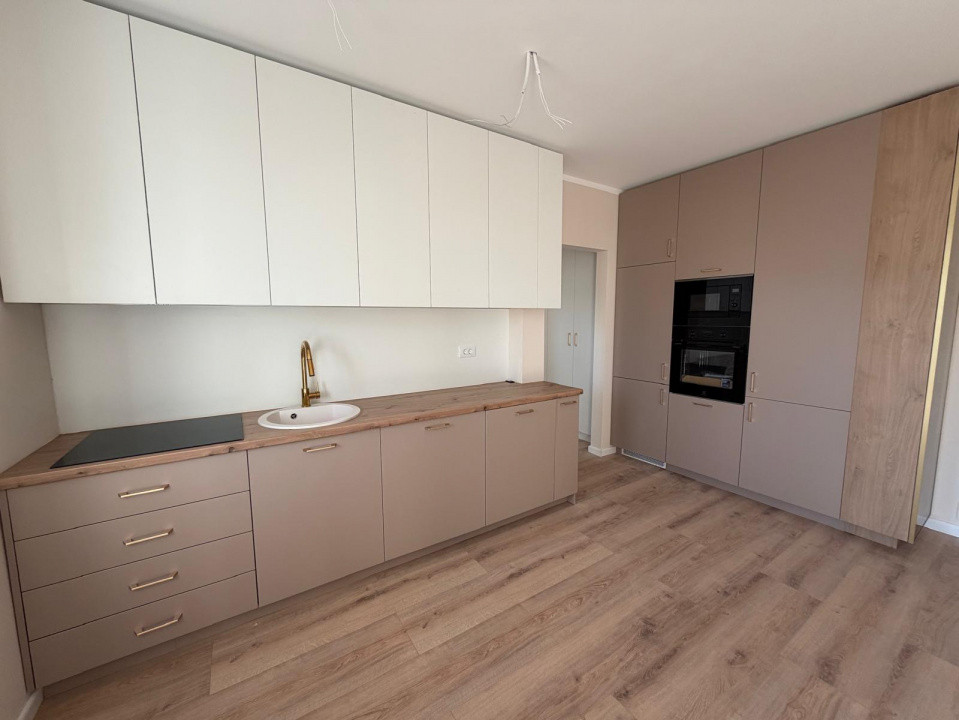 Apartament 2 camere la cheie, zona Vivo 