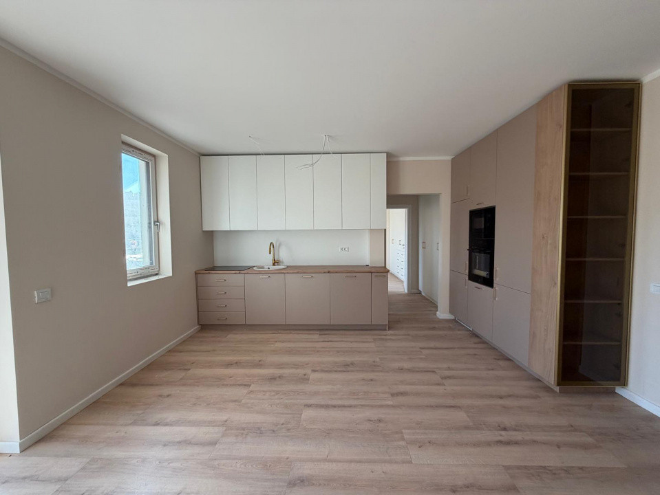 Apartament 2 camere la cheie, zona Vivo 