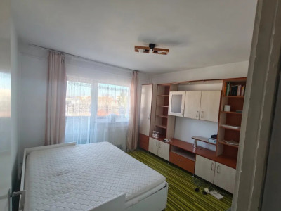 Apartament 3 camere, decomandat, 2 balcoane, Zorilor