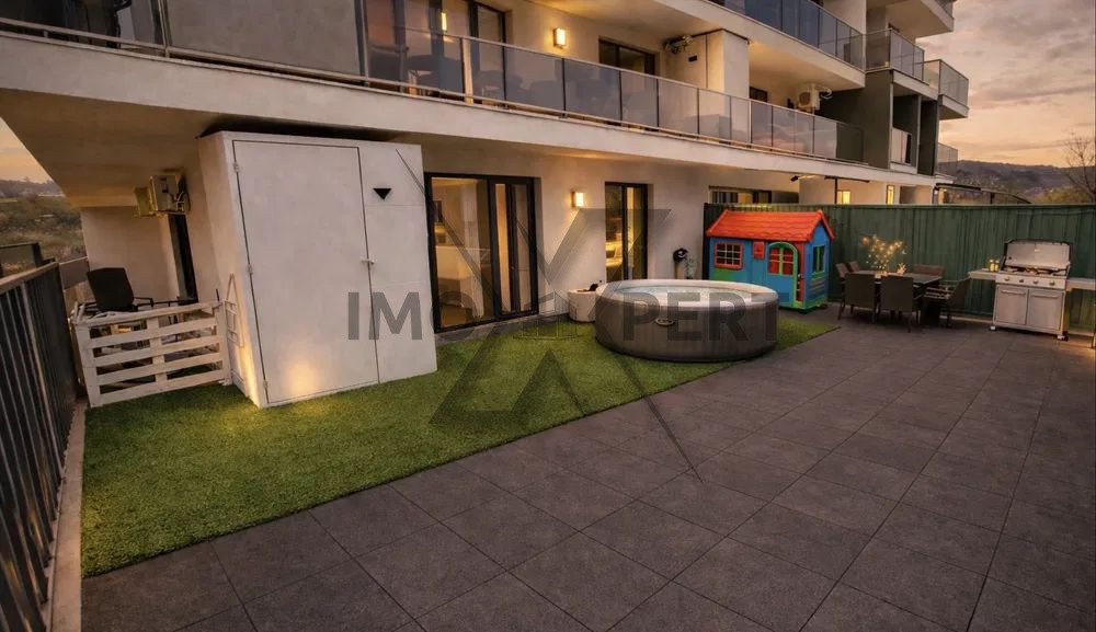 Apartament 3 camere, terasa 80 mp, parcare, ansamblu Iris