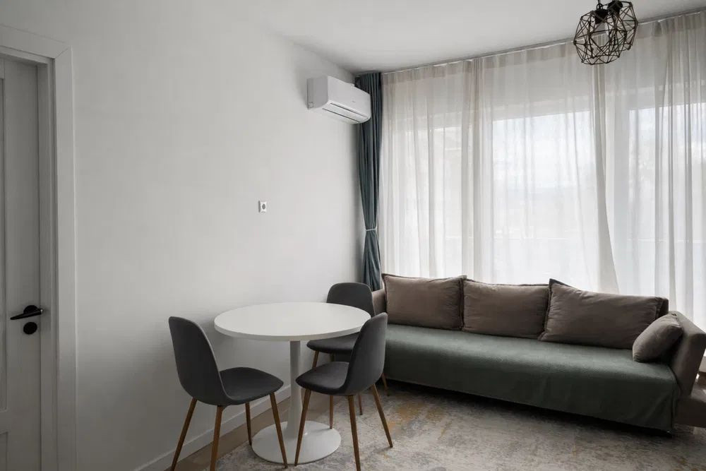 Apartament 3 camere, terasa 80 mp, parcare, ansamblu Iris
