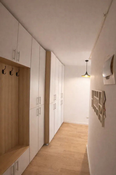 Apartament 3 camere, terasa 80 mp, parcare, ansamblu Iris