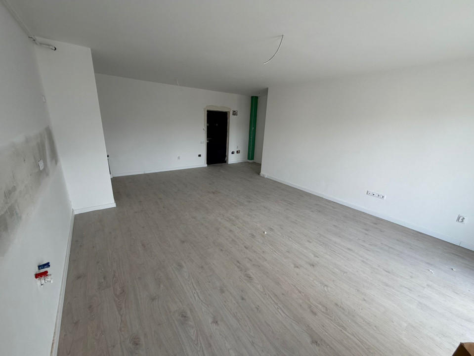 Apartament cu 2 camere finisat 56mp,et4/6 zona Eroilor