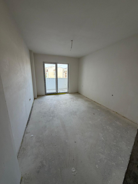 Apartament cu 2 camere semifinisat 56mp,et1/6 zona Eroilor