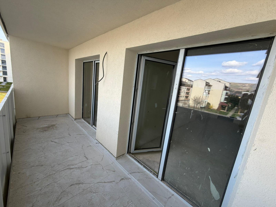 Apartament cu 2 camere semifinisat 56mp,et1/6 zona Eroilor