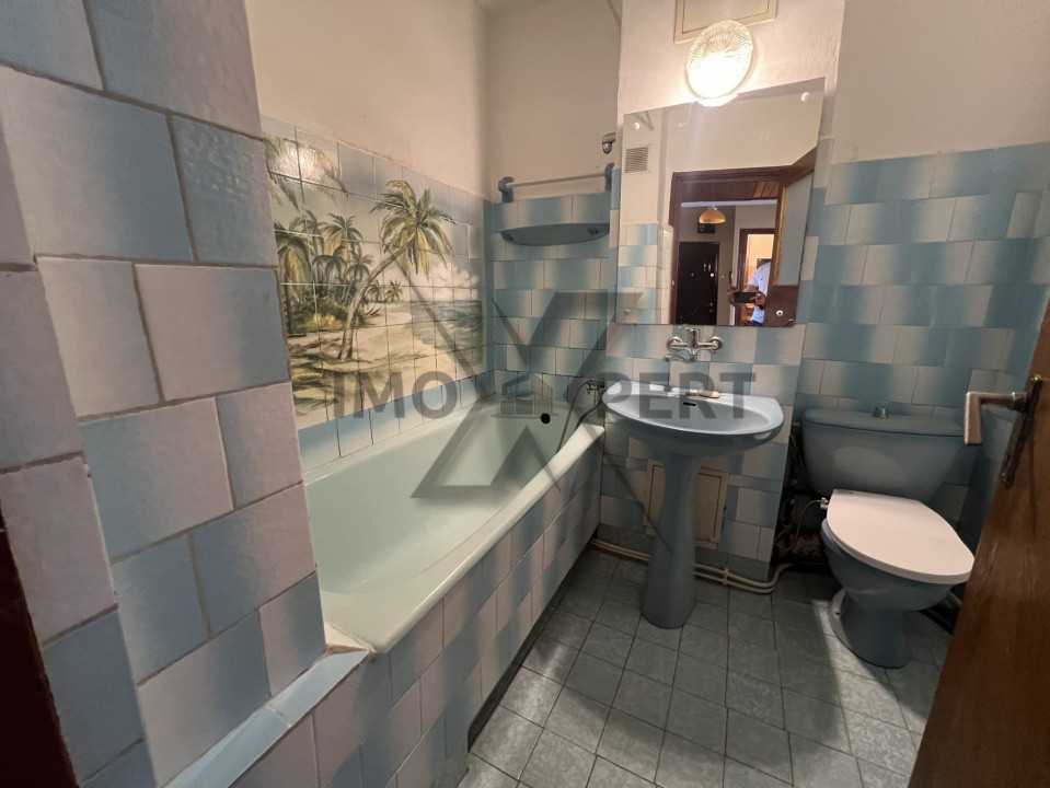 Apartament 3 camere, etaj intermediar, Piata Marasti