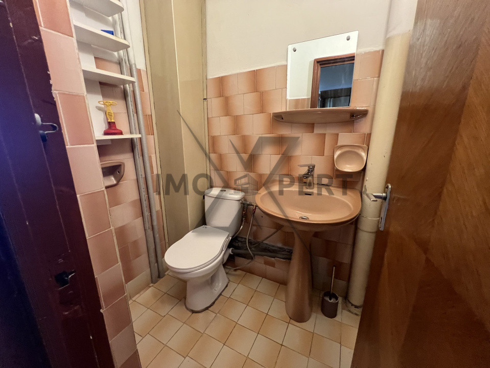 Apartament 3 camere, etaj intermediar, Piata Marasti