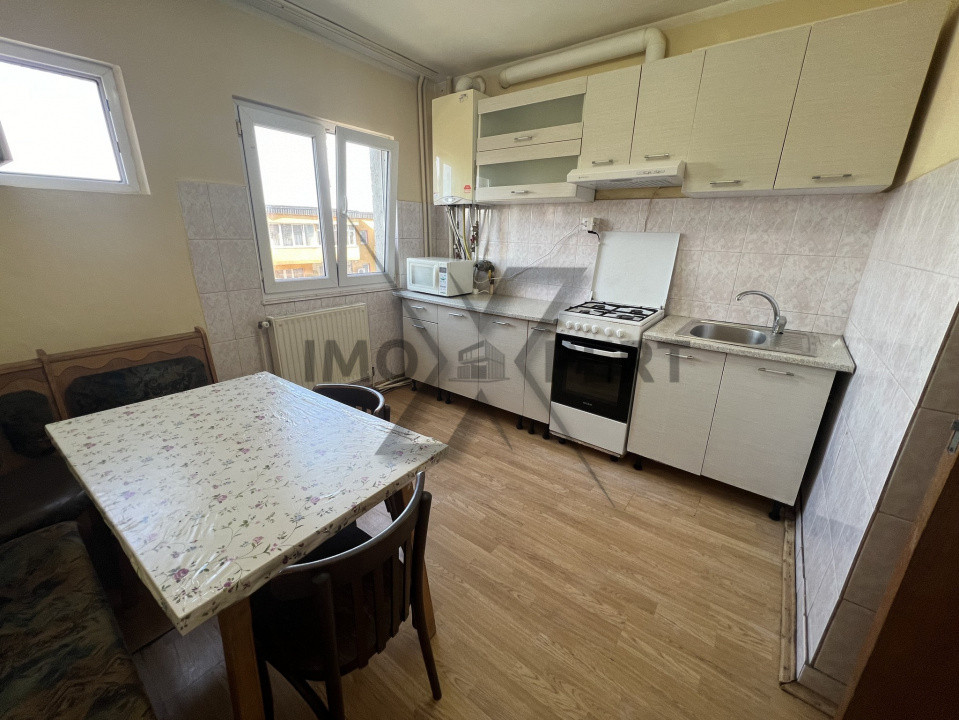 Apartament 3 camere, etaj intermediar, Piata Marasti